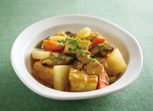 厚揚げと大根のカレー味の煮込み