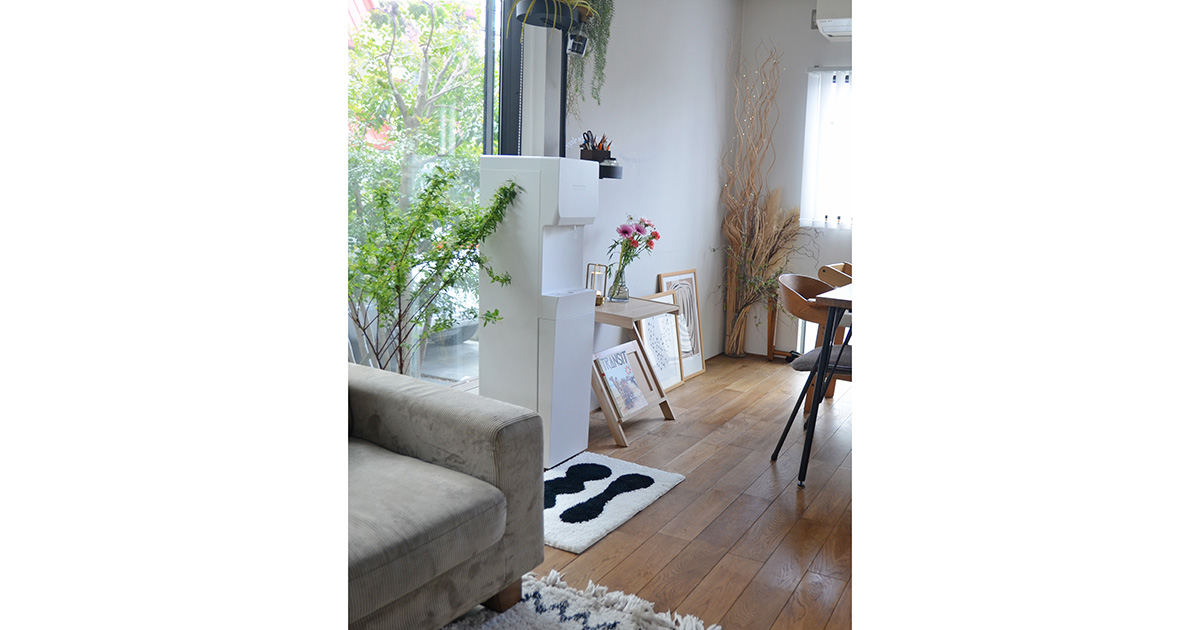 観葉植物のあるお部屋の画像