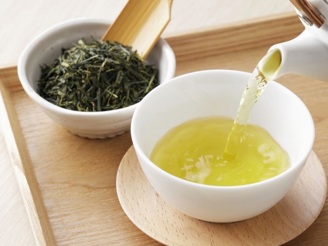 お茶はお湯の温度と使うお水でおいしさが変わる？